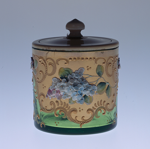写真：草花文緑ガラス小壼（茶器） イタリア 18世紀