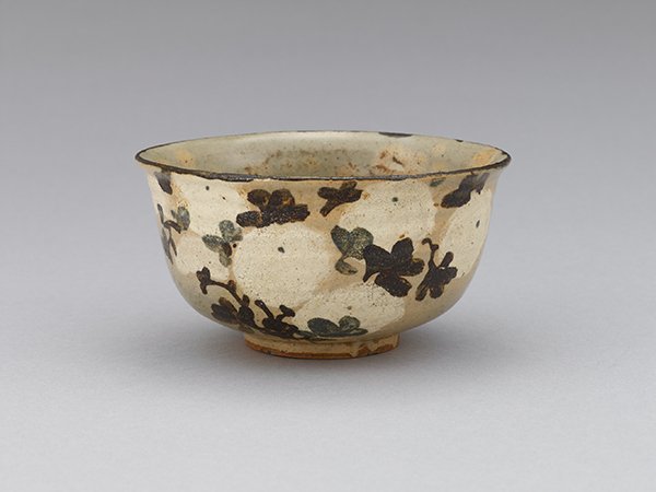 菊絵茶碗 尾形乾山作