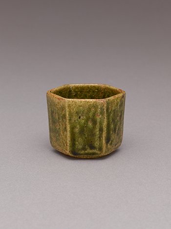 織部六角盃