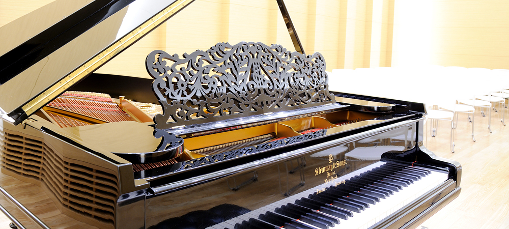 STEINWAY